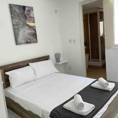 公寓 3bed Melliehabay W Incredible Views By Homely 梅利哈